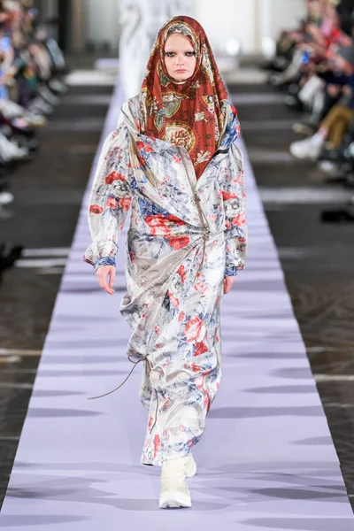 Look 5